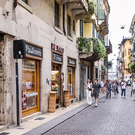 Residenza Angels @Piazzadelleerbe Verona Exterior foto