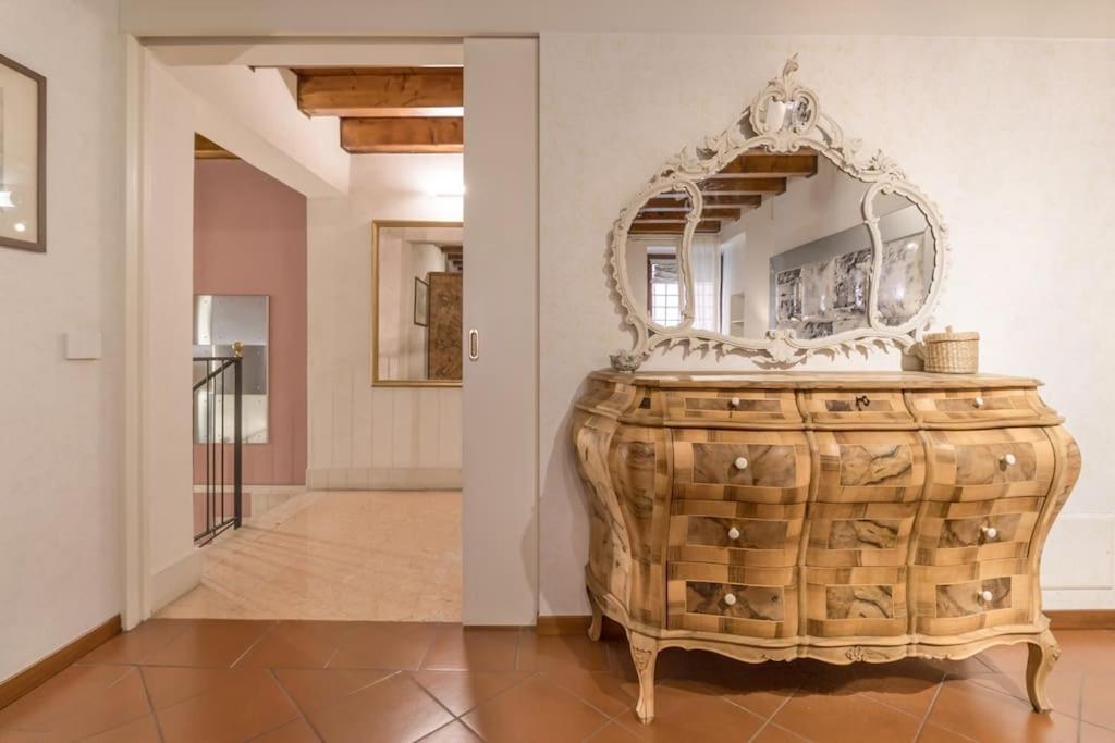 Residenza Angels @Piazzadelleerbe Verona Exterior foto