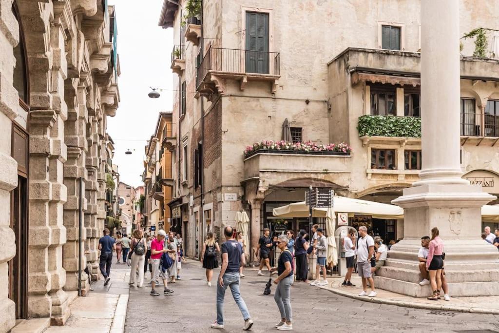 Residenza Angels @Piazzadelleerbe Verona Exterior foto