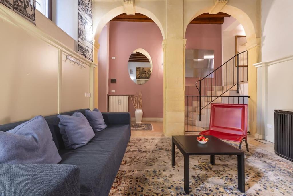 Residenza Angels @Piazzadelleerbe Verona Exterior foto